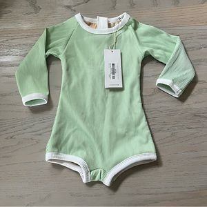 NWT Zulu & Zephyr rash guard